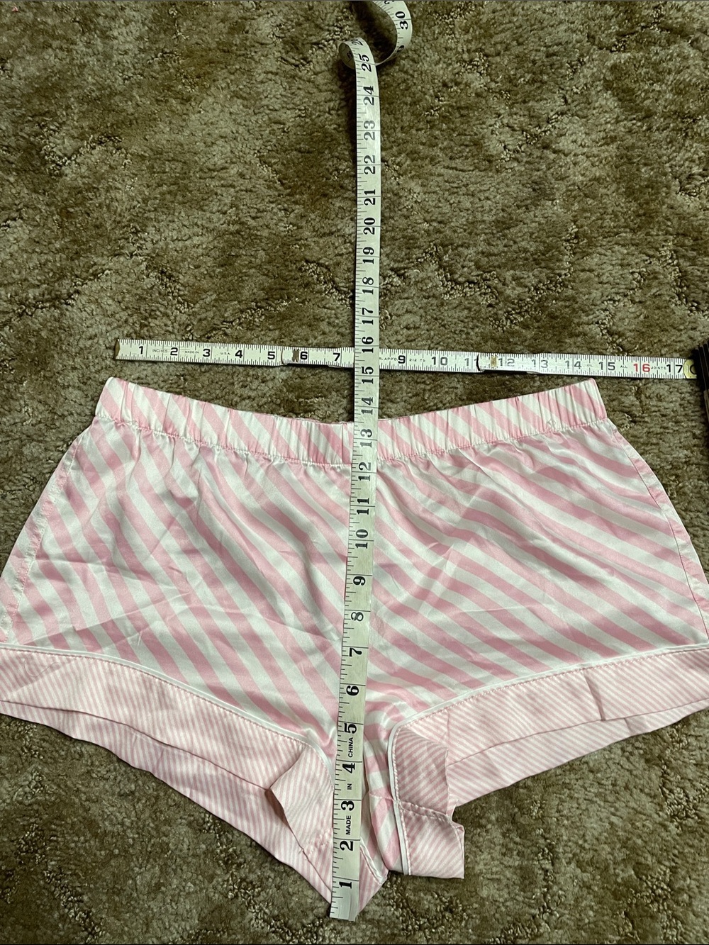 Victoria’s Secret Pink Pajama Shorts Size Medium - Picture 4 of 5